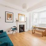 1-Bed Flat In Westminster